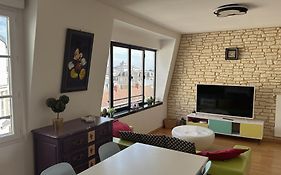 Very Central Disneyland Apartment
